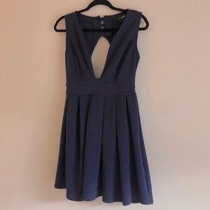 ASOSPetite Mini. Size 6.